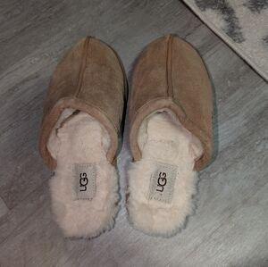 UGG Women's Cozy Brown Slippers